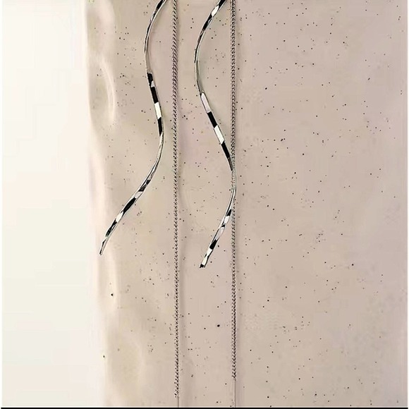 Silver Spiral Threader Twisted Minimalist Earrings - Picture 2 of 3